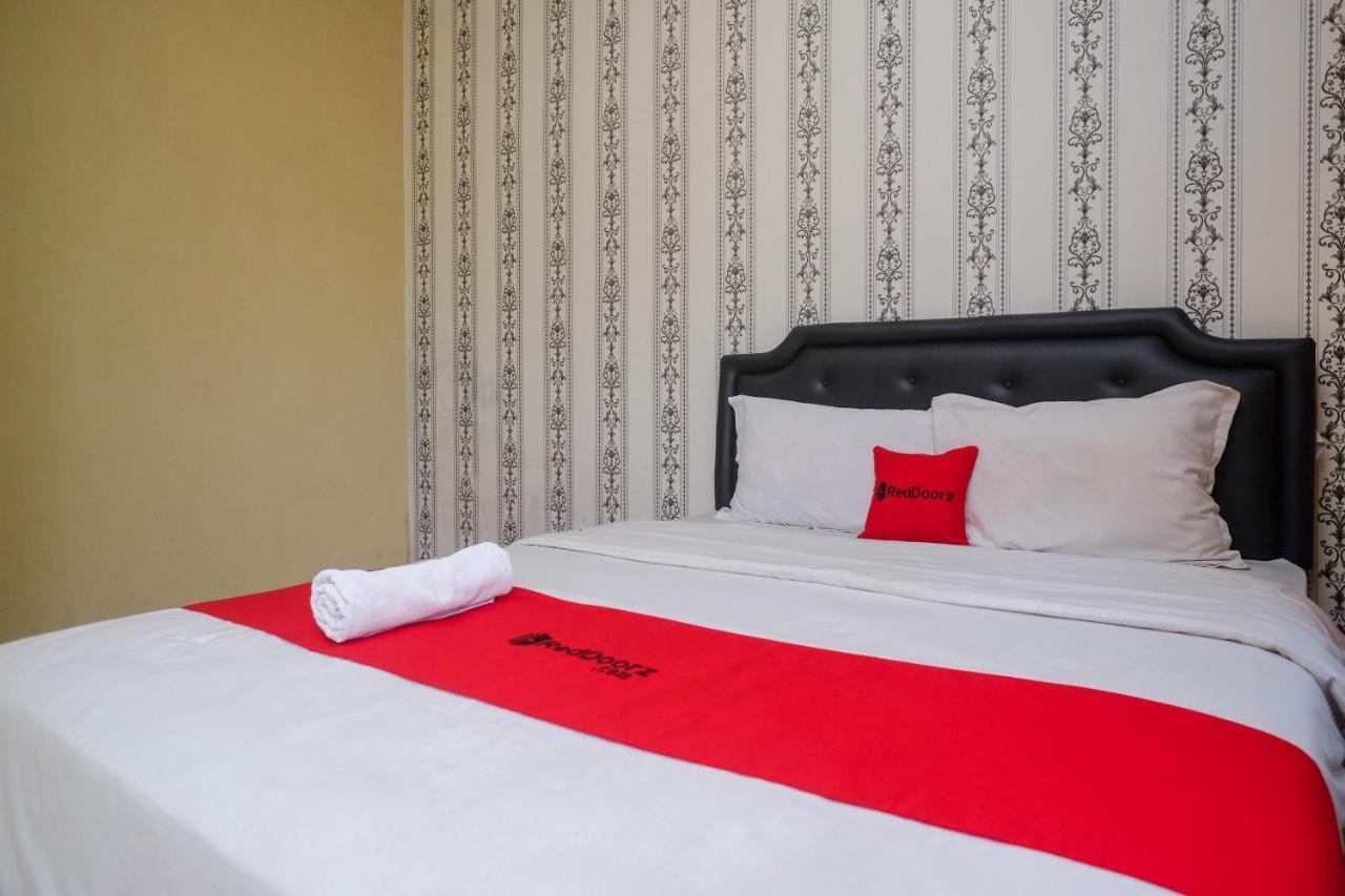 Reddoorz At Paris Ocean Hotel Parangtritis Buitenkant foto